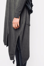 Lade das Bild in den Galerie-Viewer, Black by K&M Sweatkleid
