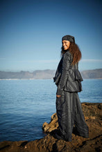 Lade das Bild in den Galerie-Viewer, Plü Taftjacke No Cardigan Blazer