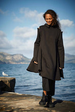 Lade das Bild in den Galerie-Viewer, PLÜ Sweatkleid Neoflearedress