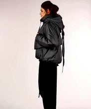 Lade das Bild in den Galerie-Viewer, Studio b3 Jacke MATTA