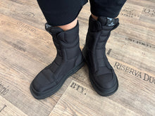 Lade das Bild in den Galerie-Viewer, Rundholz Black Label Boots