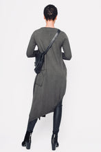 Lade das Bild in den Galerie-Viewer, Black by K&M Sweatkleid