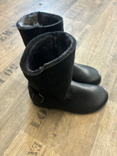 Lade das Bild in den Galerie-Viewer, Arche Baokow