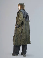 Lade das Bild in den Galerie-Viewer, Papucei Lodenmantel