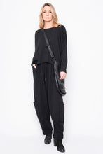Lade das Bild in den Galerie-Viewer, Black by K&M Sweathose