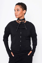 Lade das Bild in den Galerie-Viewer, Black by K&M Jäckchen