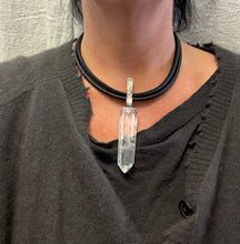 Lade das Bild in den Galerie-Viewer, DARKGEM Happymaker Bergkristall