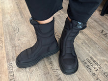 Lade das Bild in den Galerie-Viewer, Rundholz Black Label Boots