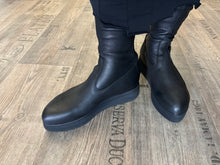 Lade das Bild in den Galerie-Viewer, Lofina Stretchstiefelchen