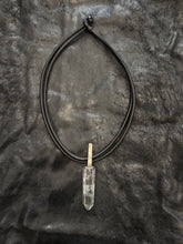 Lade das Bild in den Galerie-Viewer, DARKGEM Happymaker Bergkristall