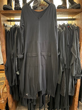 Lade das Bild in den Galerie-Viewer, PLÜ Jumpsuit Langarm