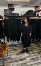 Lade das Bild in den Galerie-Viewer, Kedziorek Ballonkleid