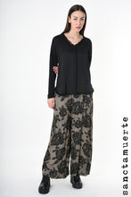 Lade das Bild in den Galerie-Viewer, Sanctamuerte Shirt