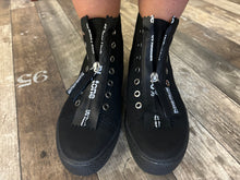 Lade das Bild in den Galerie-Viewer, Rundholz Black Label Turnschuh