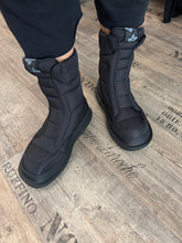 Lade das Bild in den Galerie-Viewer, Rundholz Black Label Boots
