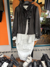 Lade das Bild in den Galerie-Viewer, Papucei Lederjacke