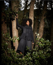 Lade das Bild in den Galerie-Viewer, PLÜ Jeansjacke The Cute