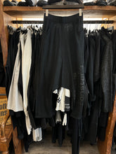 Lade das Bild in den Galerie-Viewer, Studio b3 Hose BAO BLACK