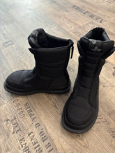 Lade das Bild in den Galerie-Viewer, Rundholz Black Label Boots