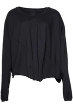 Lade das Bild in den Galerie-Viewer, Black by K&M Sweatpulli