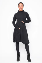 Lade das Bild in den Galerie-Viewer, Black by K&M Kleid