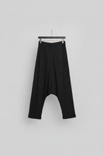 Lade das Bild in den Galerie-Viewer, Studio b3 Hose BAO BLACK