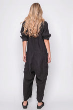 Lade das Bild in den Galerie-Viewer, Black by K&M Jumpsuit