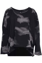 Lade das Bild in den Galerie-Viewer, Black by K&M Oversizeshirt
