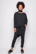 Lade das Bild in den Galerie-Viewer, Black by K&M Oversizeshirt