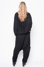 Lade das Bild in den Galerie-Viewer, Black by K&M Sweatpulli