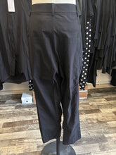 Lade das Bild in den Galerie-Viewer, Rundholz Black Label Tiefschritthose