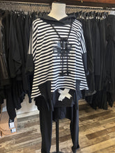 Lade das Bild in den Galerie-Viewer, Elli Kapuzenshirt