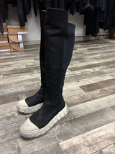 Lade das Bild in den Galerie-Viewer, Lofina Muster Stiefel
