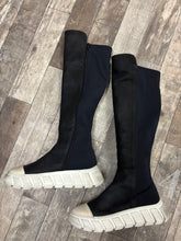 Lade das Bild in den Galerie-Viewer, Lofina Muster Stiefel