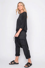 Lade das Bild in den Galerie-Viewer, Black by K&M Hose Check out my Moves