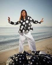 Lade das Bild in den Galerie-Viewer, PLÜ Jacke THE HOMEY