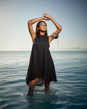 Lade das Bild in den Galerie-Viewer, PLÜ Tunic Top