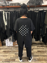 Lade das Bild in den Galerie-Viewer, PLÜ T Plus black Dots