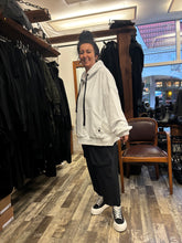 Lade das Bild in den Galerie-Viewer, PLÜ Oversizehoodie