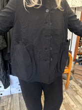 Lade das Bild in den Galerie-Viewer, Rundholz Black Label Tulpenjacke