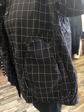 Lade das Bild in den Galerie-Viewer, Rundholz Black Label Tulpenjacke