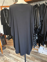 Lade das Bild in den Galerie-Viewer, Rundholz Black Label Oversize Tunika