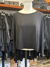 Lade das Bild in den Galerie-Viewer, Rundholz Black Label Oversize Shirt