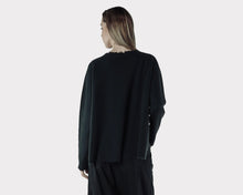 Lade das Bild in den Galerie-Viewer, Rundholz Strickpulli Yak
