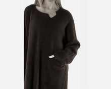 Lade das Bild in den Galerie-Viewer, Rundholz Waschbär Kleid