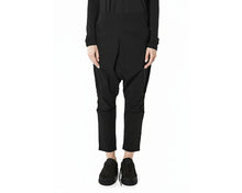 Lade das Bild in den Galerie-Viewer, Rundholz Black Label Stretchhose Print