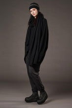 Lade das Bild in den Galerie-Viewer, Studio b3 Strickpulli Jojo
