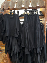 Lade das Bild in den Galerie-Viewer, Rundholz Black Sweatpulli
