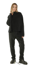 Lade das Bild in den Galerie-Viewer, Rundholz Pulli Waschbär Merino
