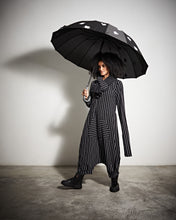 Lade das Bild in den Galerie-Viewer, PLÜ Jumpsuit Langarm
